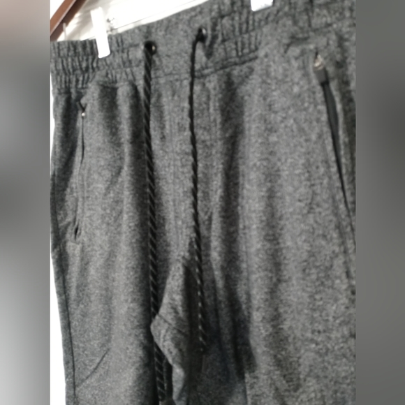 Men's RF Brand Shorts Sz S - Picture 2 of 4